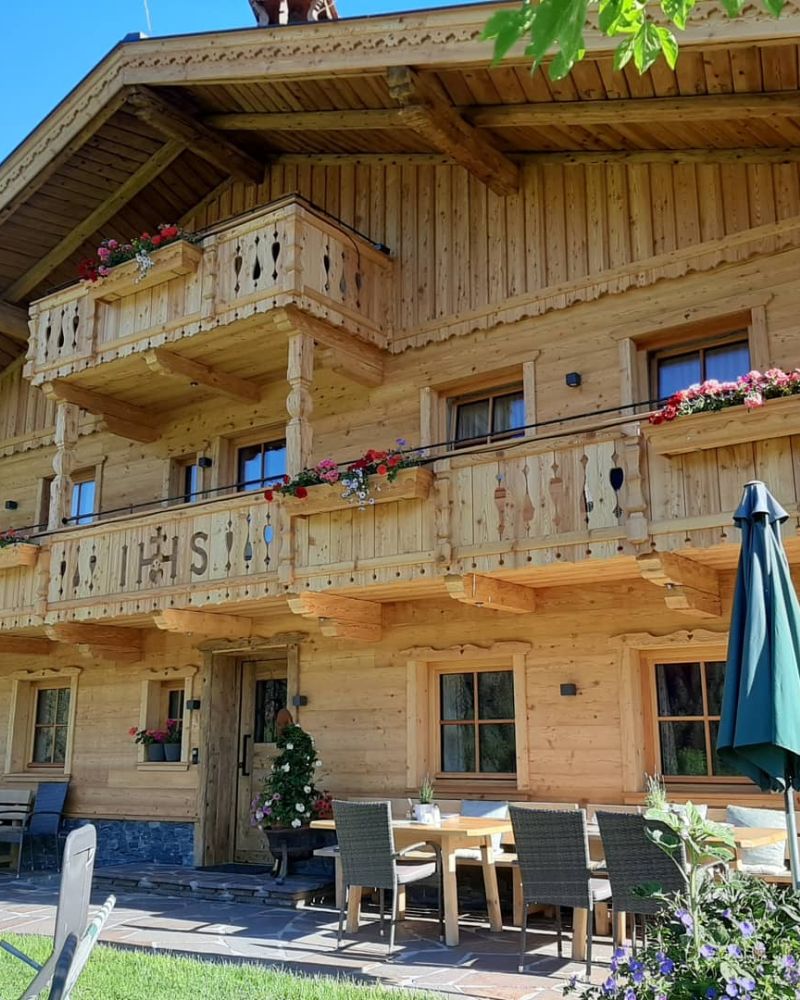 BIO-Bauernhof Hatzbauer mit Holzfassade in Maria Alm